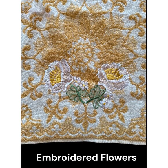 Vintage Martex Embroidered Floral Yellow & White Bath/Hand Towel Set - Picture 4 of 5